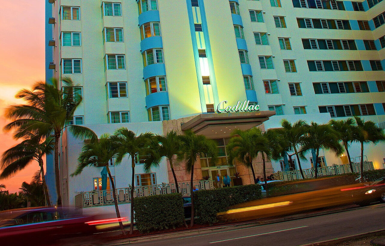 Cadillac & Beach Club, Autograph Collection